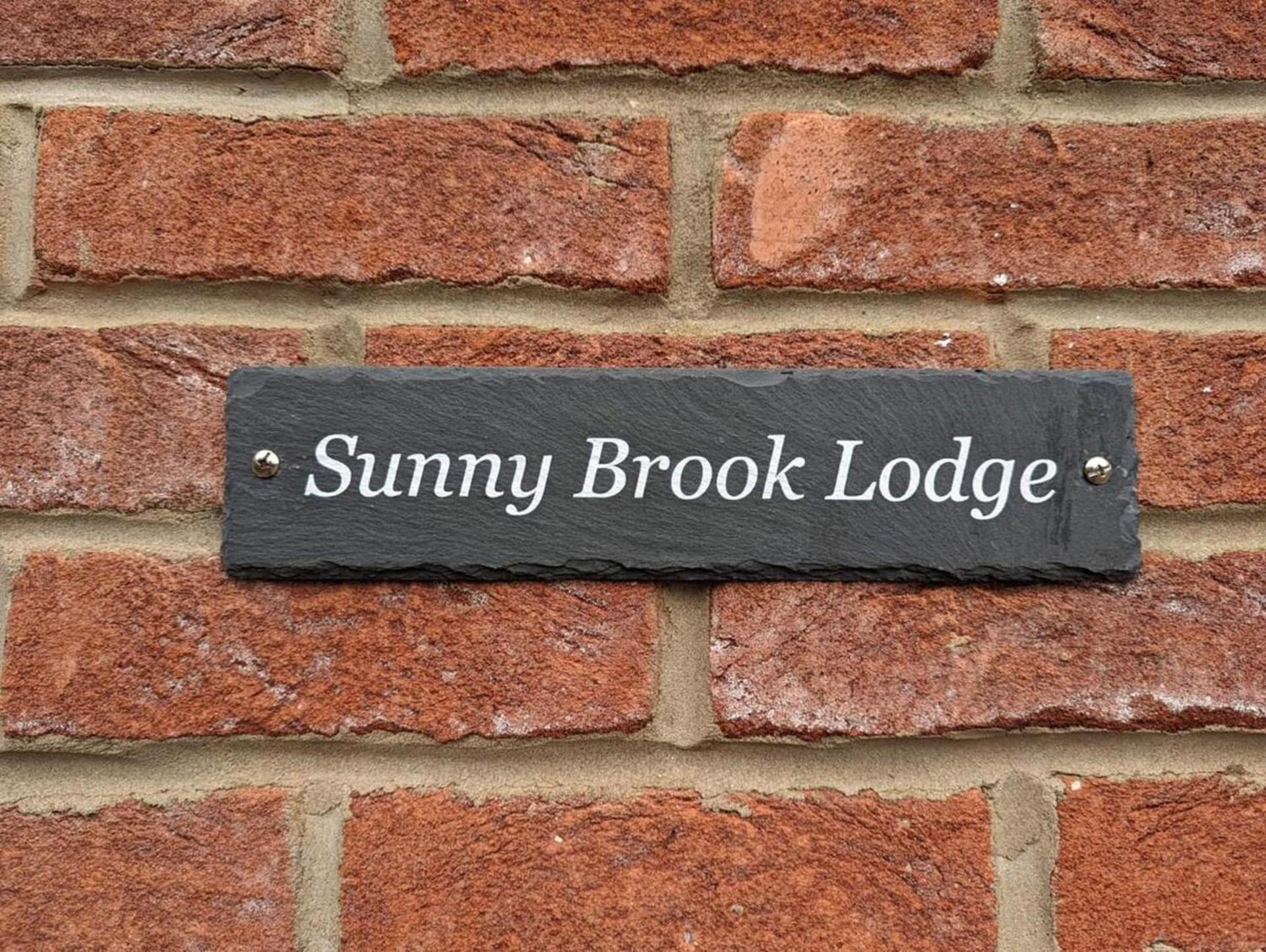 Cosy And Secluded Brook-Side Lodge Sleaford Exterior photo